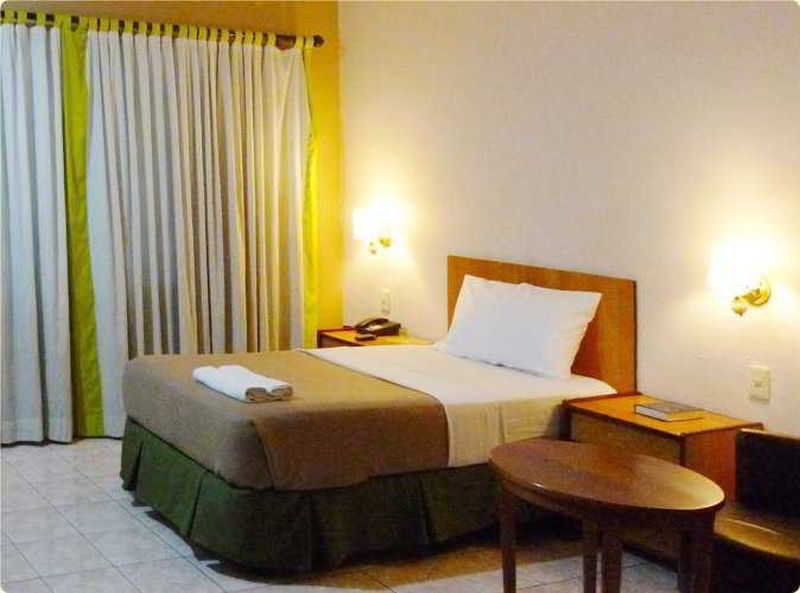 Sequoia Inn Davao Stadt Exterior foto