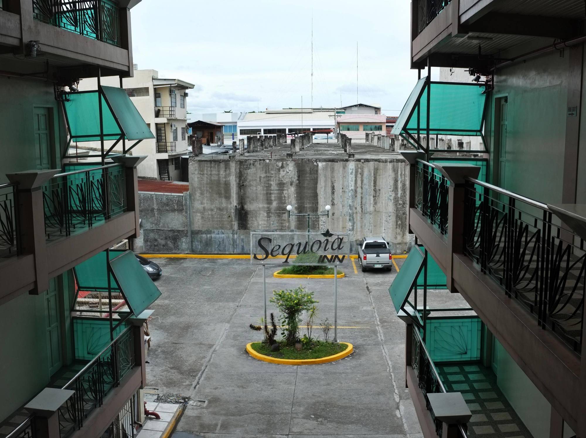 Sequoia Inn Davao Stadt Exterior foto